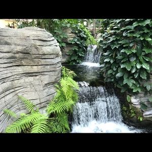 Meet your Posher, Lumey